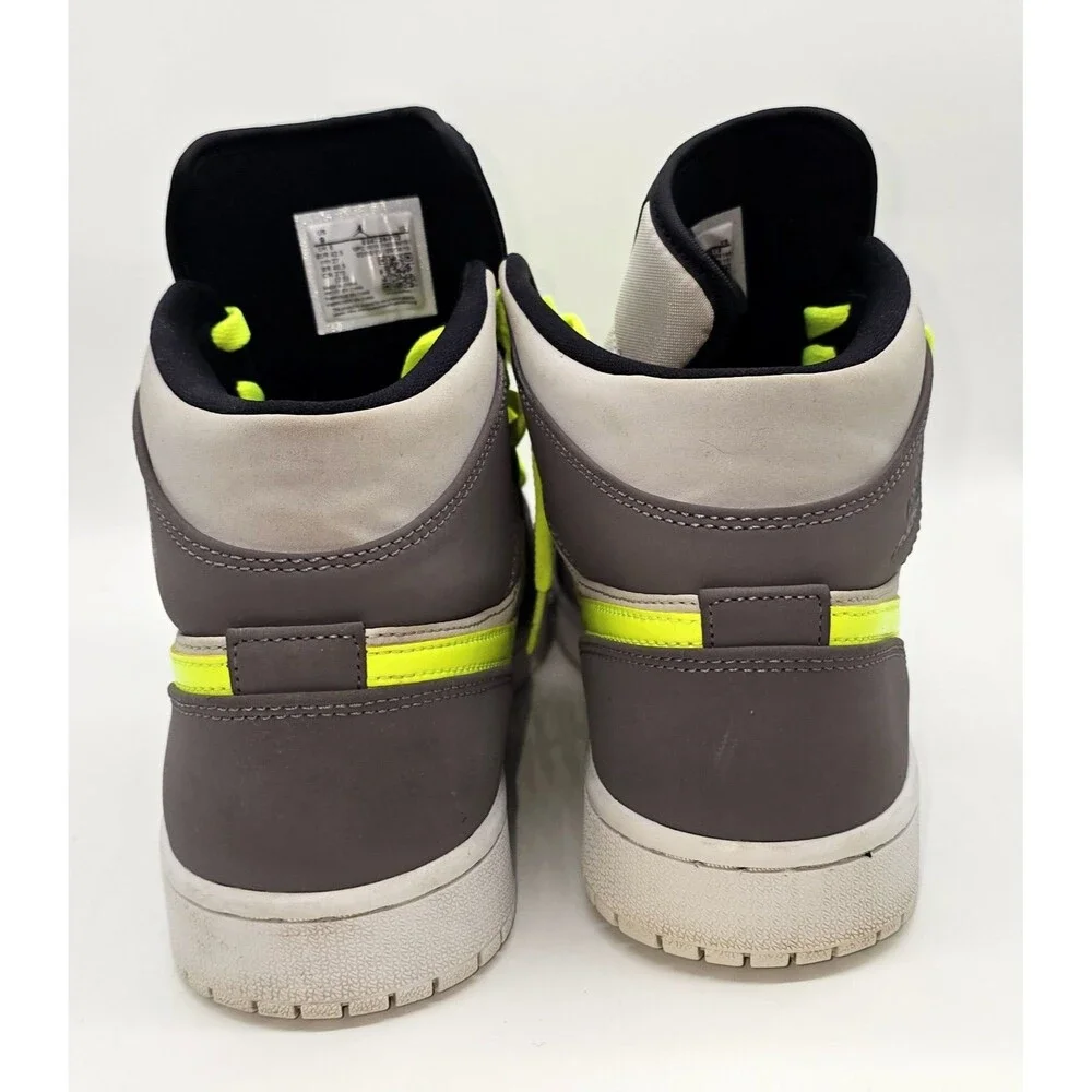 Air Jordan 1 Mid “Gunsmoke Volt” Grey Neon Yellow 554724-072 Men’s US 9